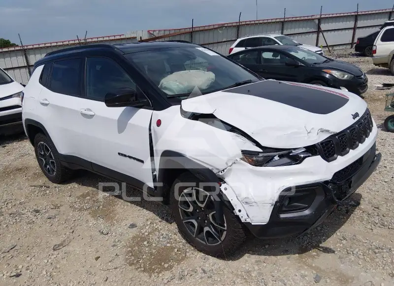 2026 Jeep COMPASS фото