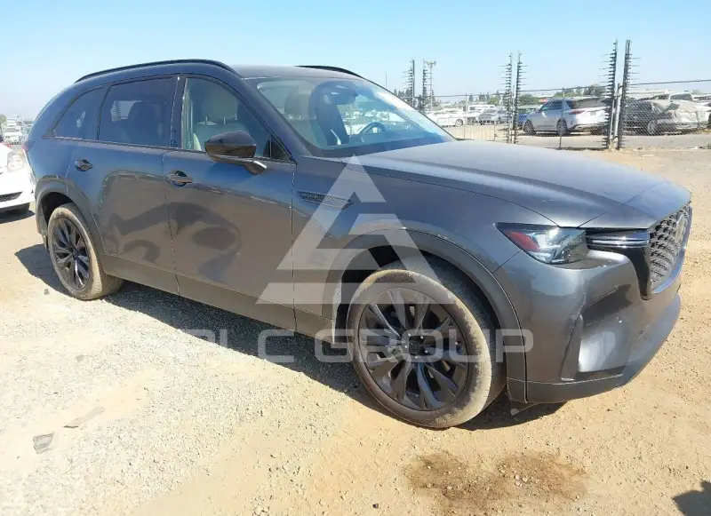2026 Mazda CX-90 photo