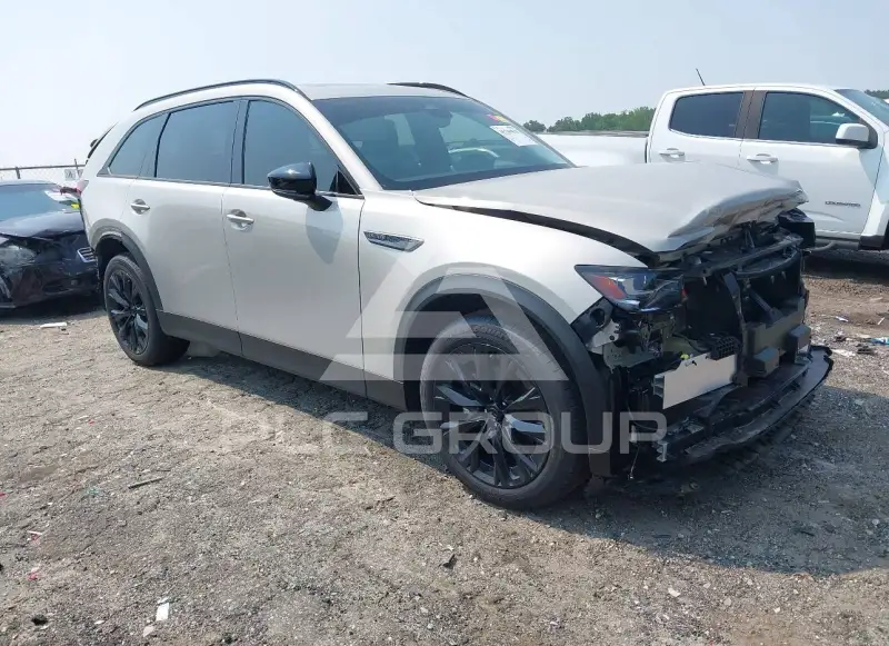 2026 Mazda CX-90 photo