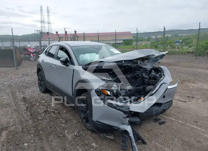 2026 Mazda CX-30 фото