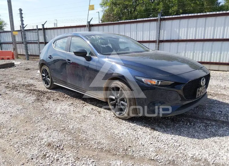 2026 Mazda 3 photo