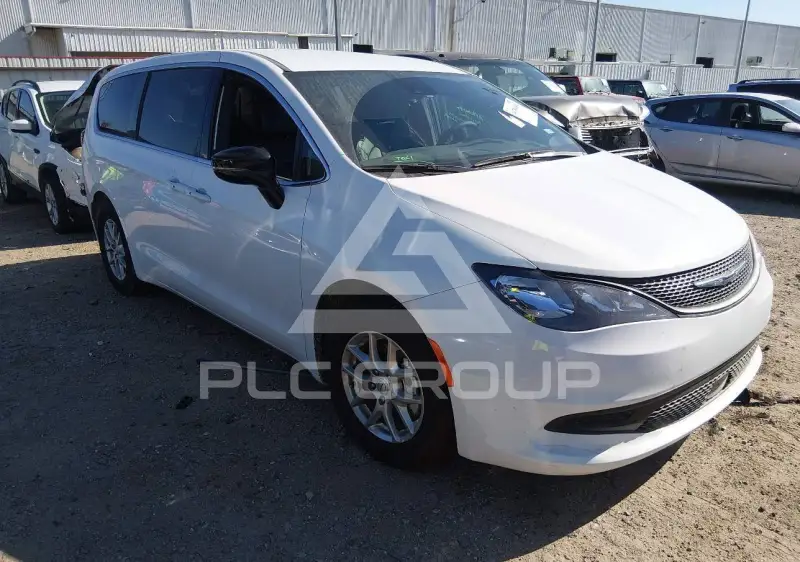 2026 Chrysler VOYAGER фото