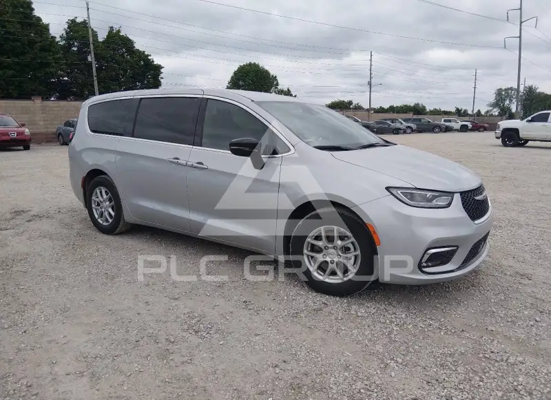2026 Chrysler PACIFICA photo