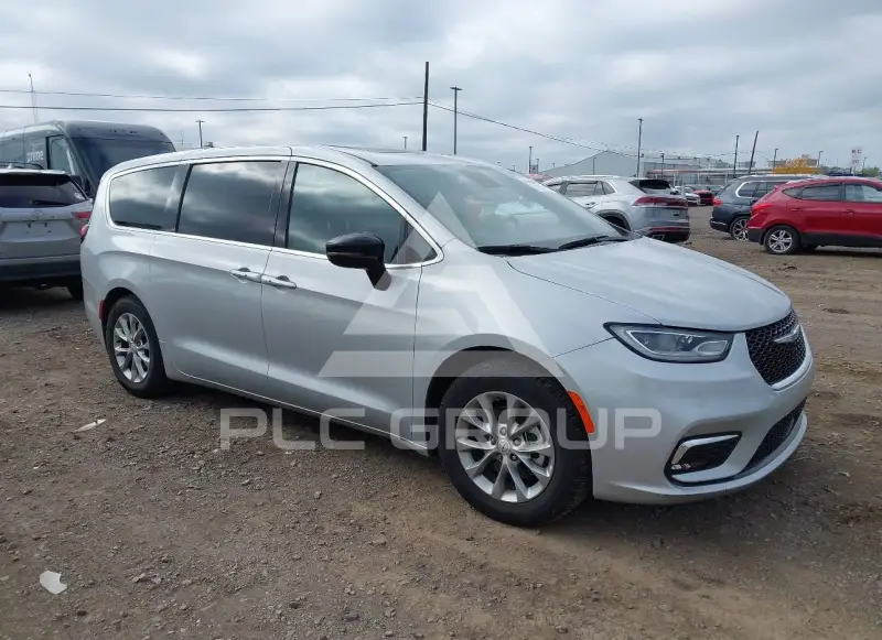 2026 Chrysler PACIFICA photo