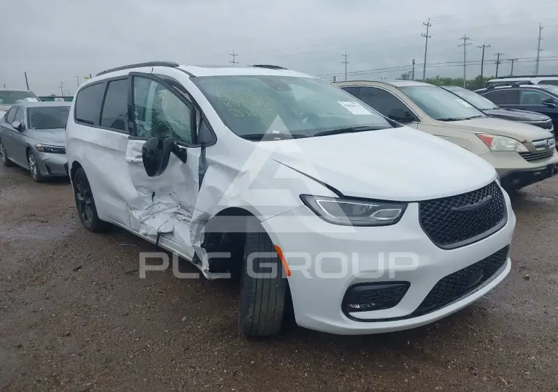 2026 Chrysler PACIFICA photo