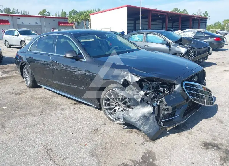 2026 Mercedes Benz S 580 photo