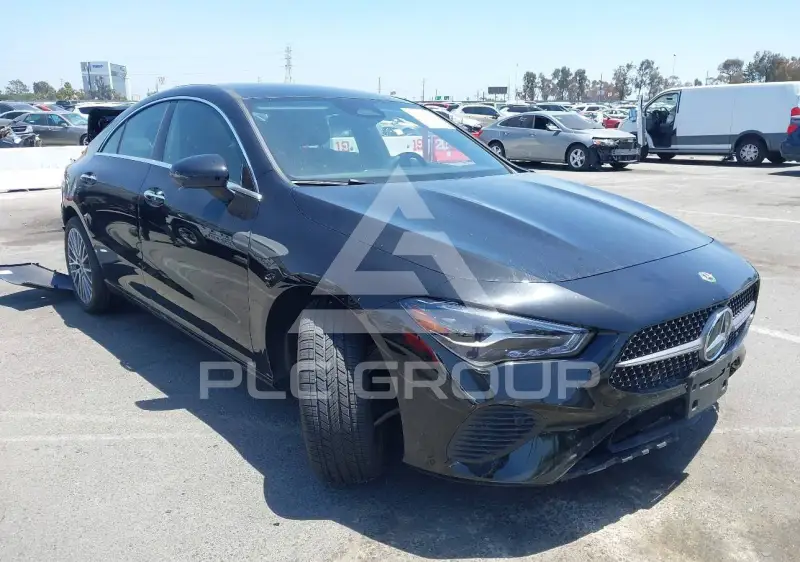 2026 Mercedes Benz Cla 250 фото