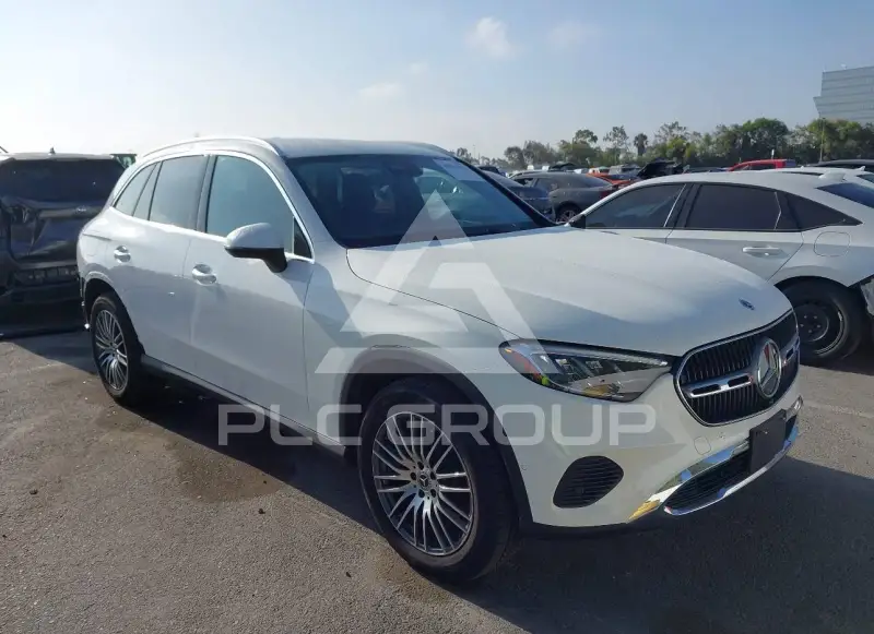 2026 Mercedes Benz GLC 300 фото
