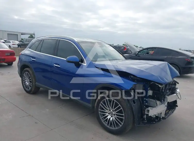 2026 Mercedes Benz GLC 300 фото