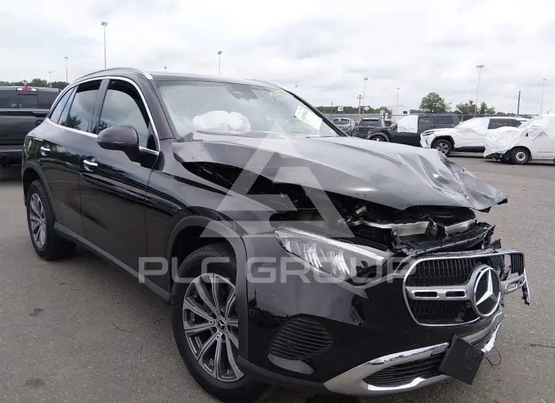 2026 Mercedes Benz GLC 300 фото