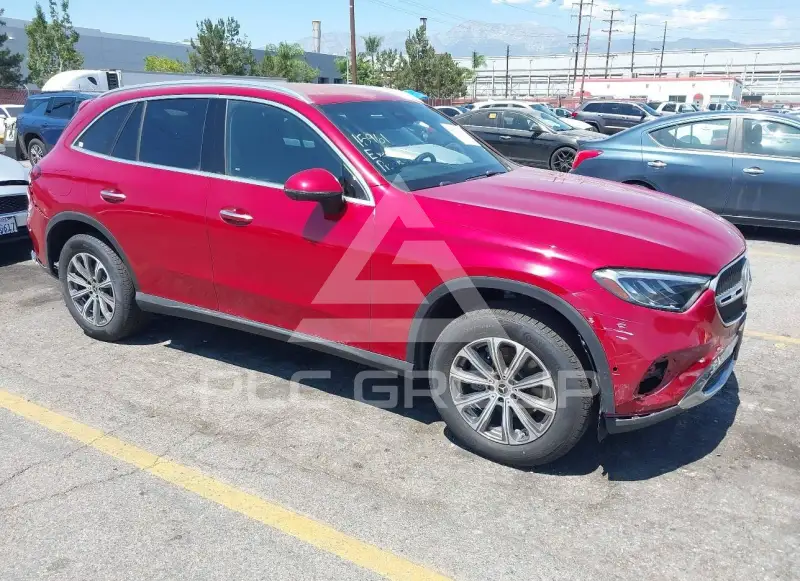 2026 Mercedes Benz GLC 300 фото