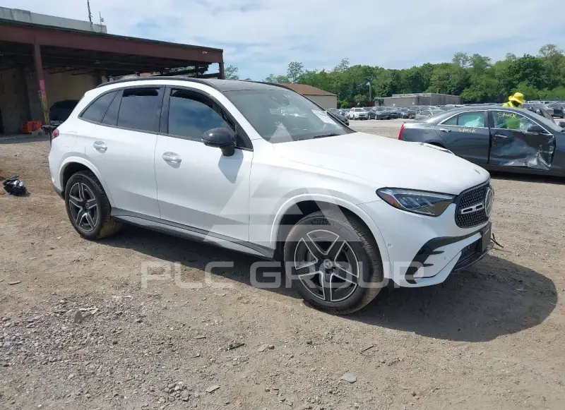 2026 Mercedes Benz GLC 300 фото