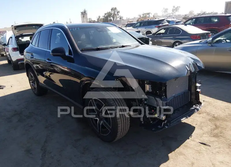 2026 Mercedes Benz GLC 300 photo