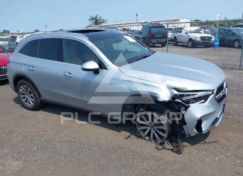 2026 Mercedes Benz GLC 300 фото