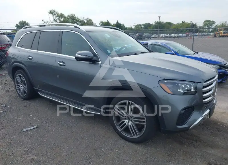 2026 Mercedes Benz Gls 450 photo
