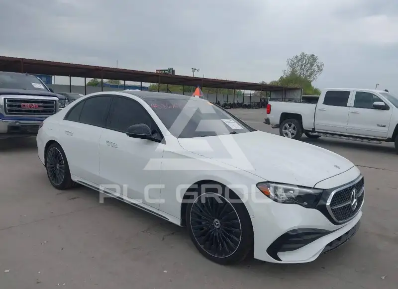 2026 Mercedes Benz E 450 фото