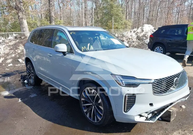 2026 Volvo XC90 photo
