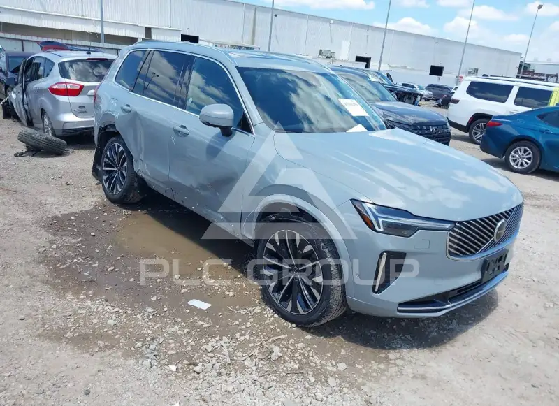 2026 Volvo XC90 фото
