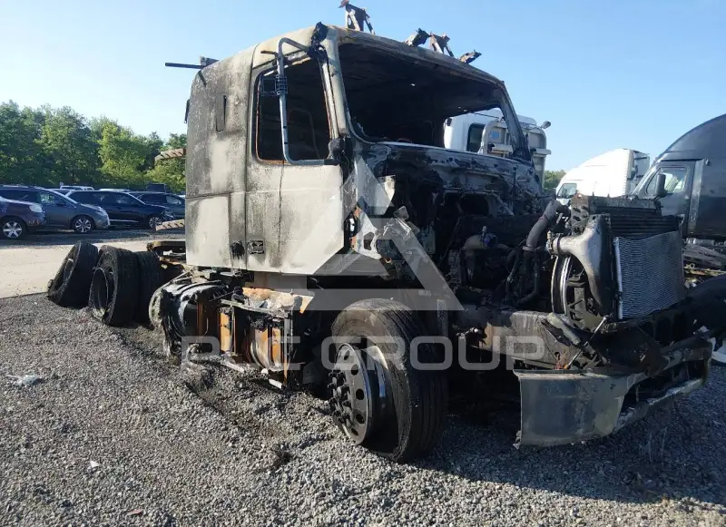 2026 Volvo VNR photo