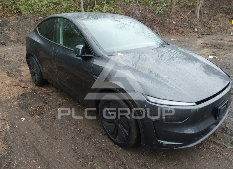 2026 Tesla Model Y фото