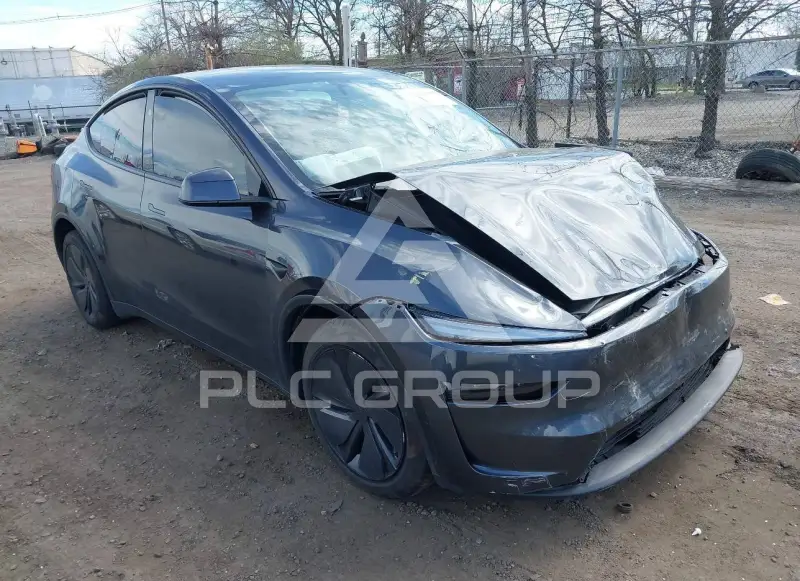 2026 Tesla Model Y фото