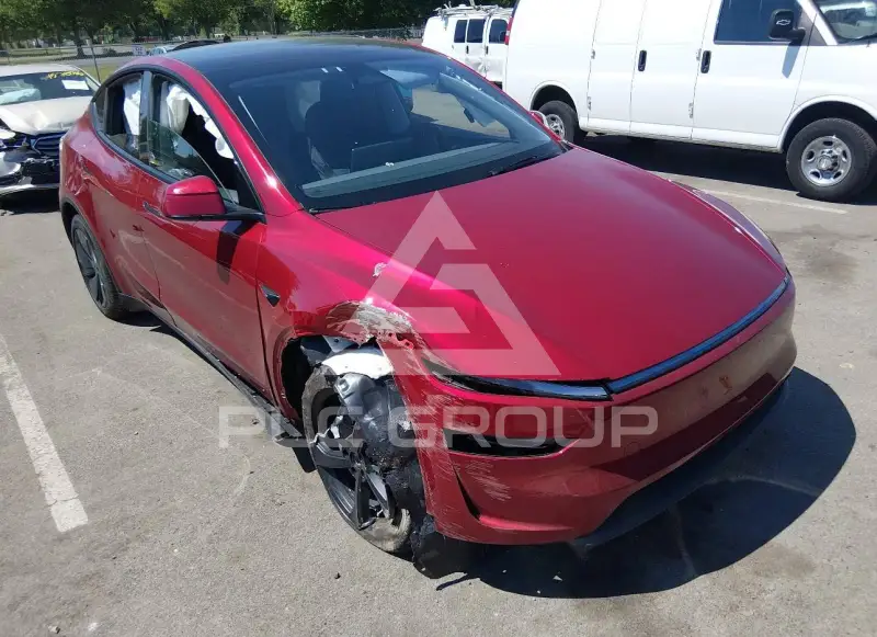 2026 Tesla Model Y фото