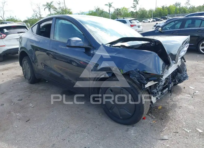 2026 Tesla Model Y photo