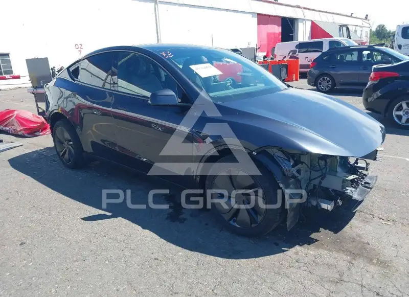2026 Tesla Model Y фото