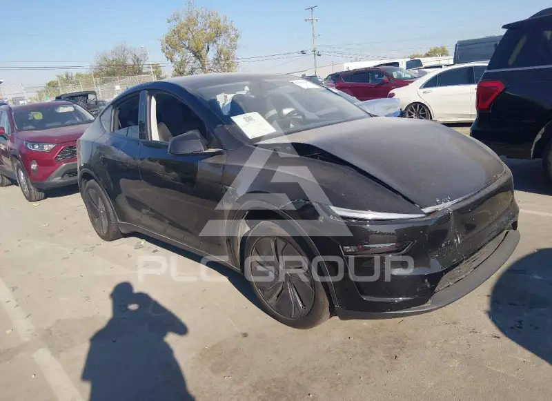 2026 Tesla Model Y фото
