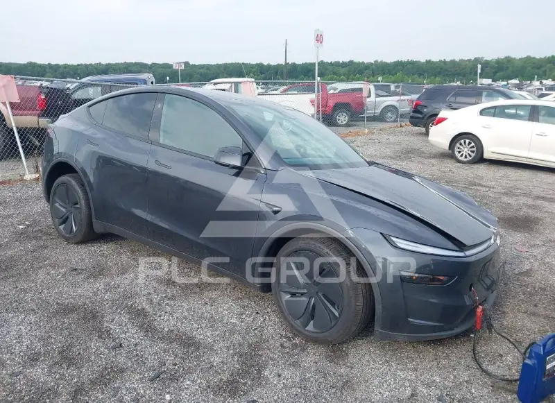 2026 Tesla Model Y photo