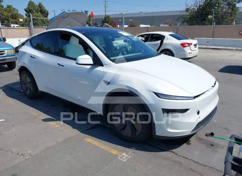 2026 Tesla Model Y фото