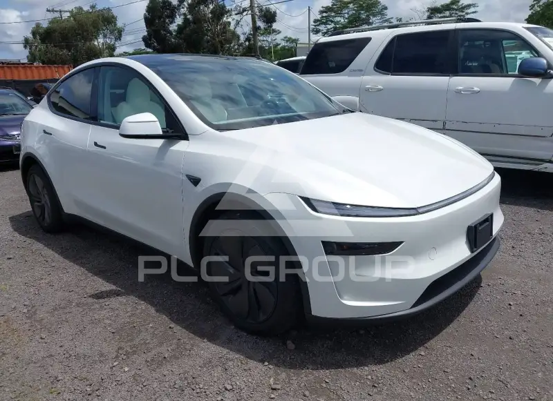 2026 Tesla Model Y фото
