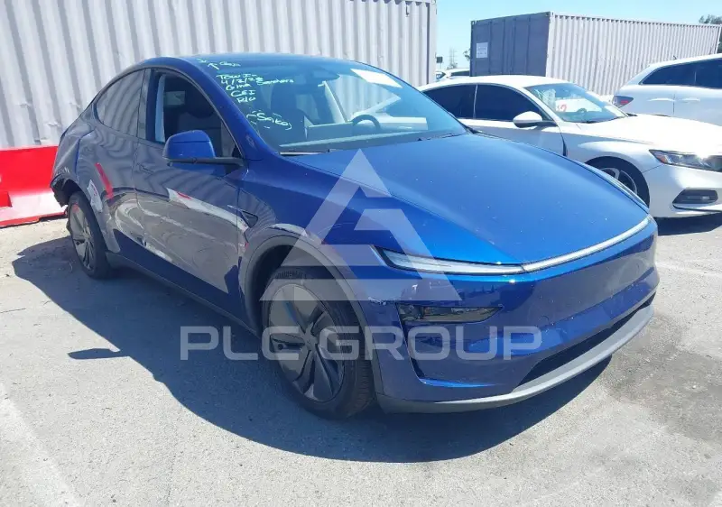 2026 Tesla Model Y фото