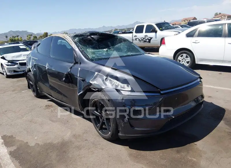2026 Tesla Model Y фото