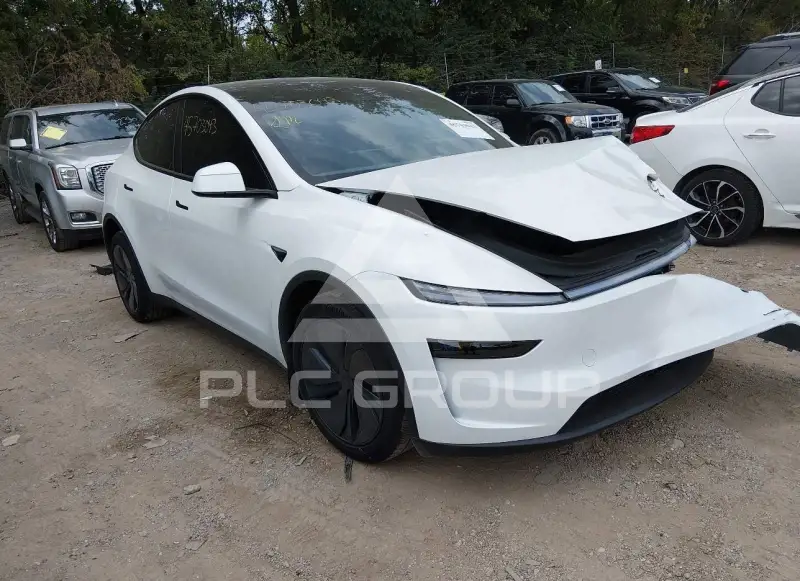 2026 Tesla Model Y photo