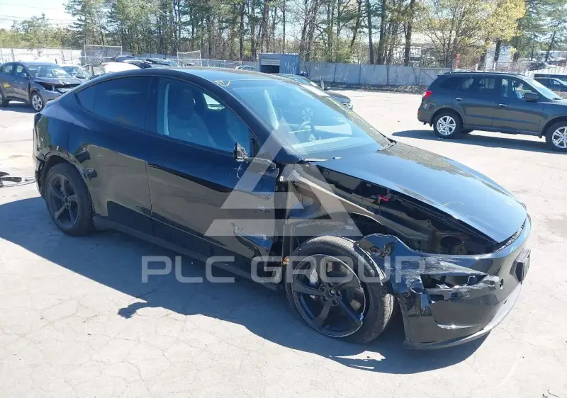 2026 Tesla Model Y фото