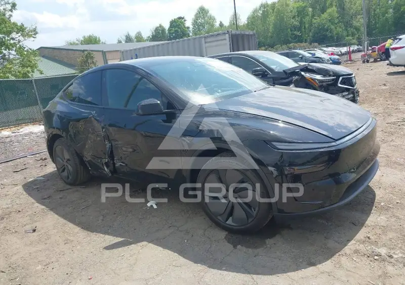 2026 Tesla Model Y фото