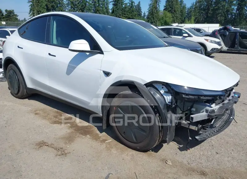 2026 Tesla Model Y фото