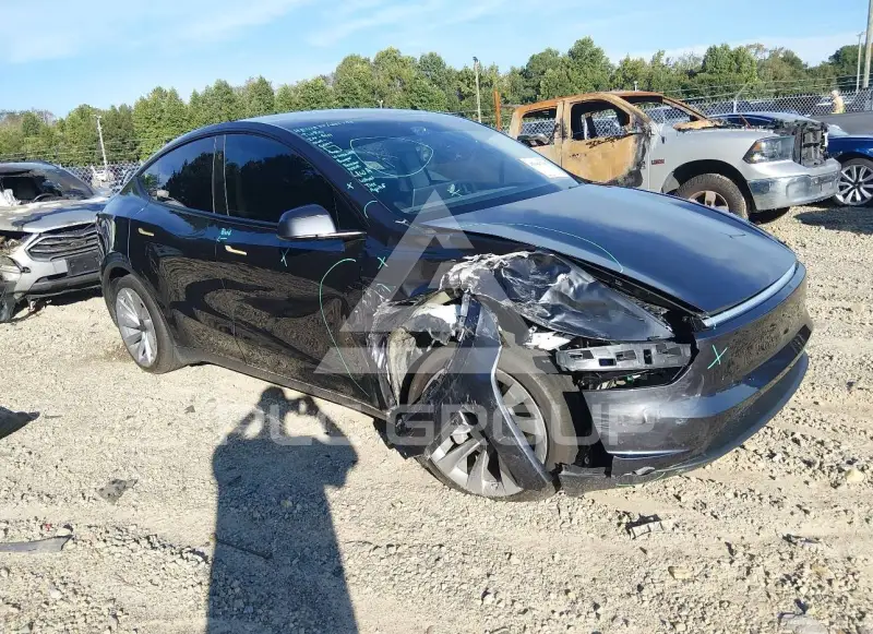 2026 Tesla Model Y фото