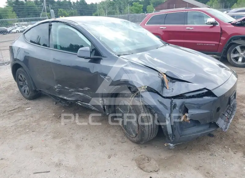 2026 Tesla Model Y фото
