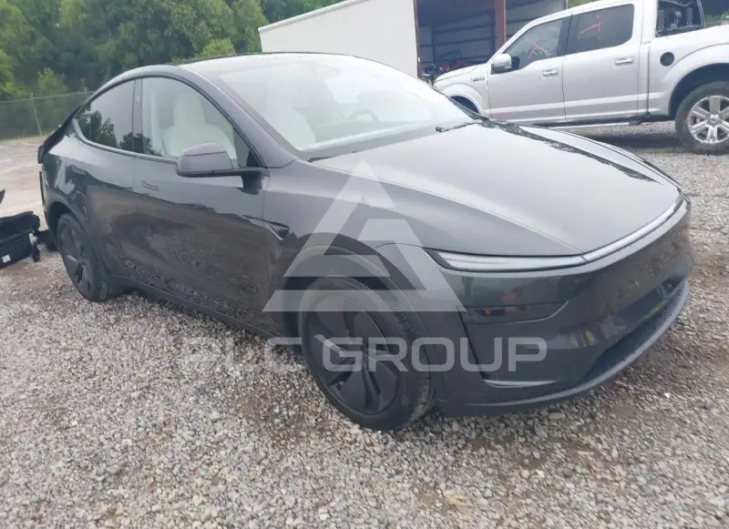 2026 Tesla Model Y фото