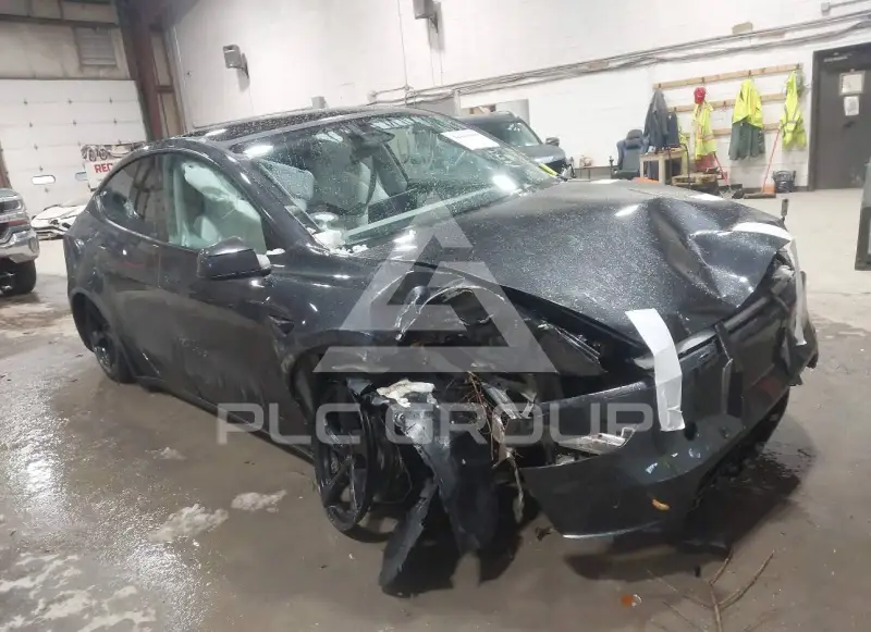 2026 Tesla Model Y фото