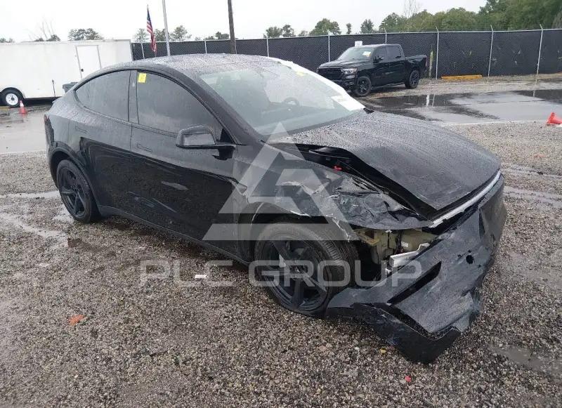 2026 Tesla Model Y фото
