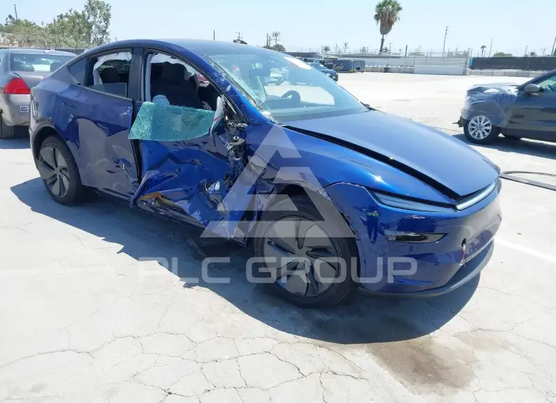 2026 Tesla Model Y фото
