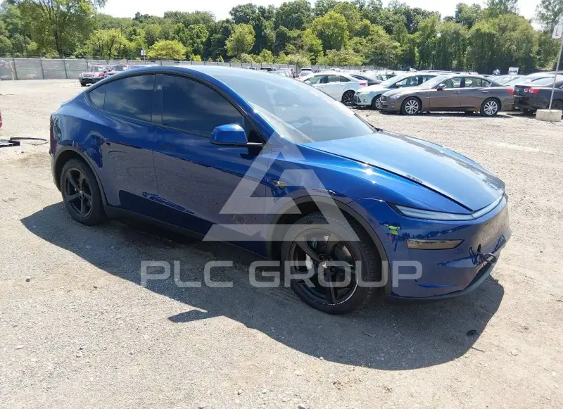2026 Tesla Model Y фото