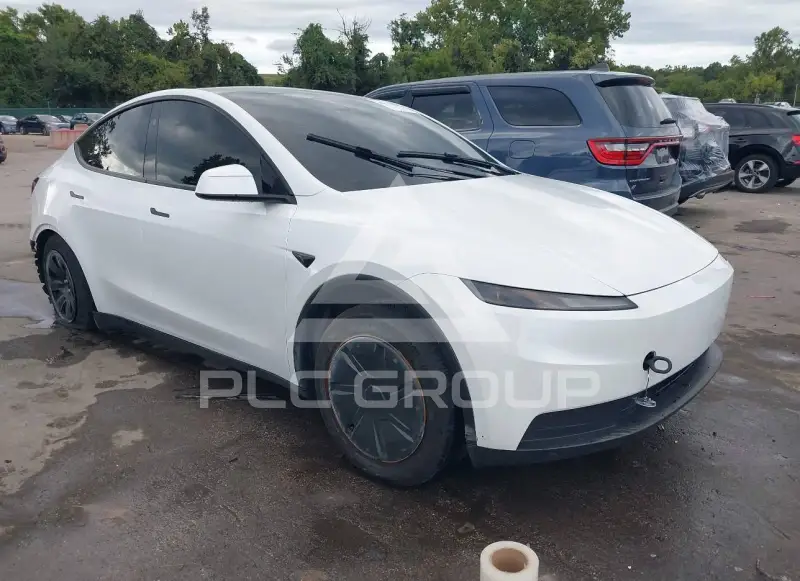 2026 Tesla Model Y photo