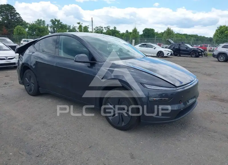 2026 Tesla Model Y фото