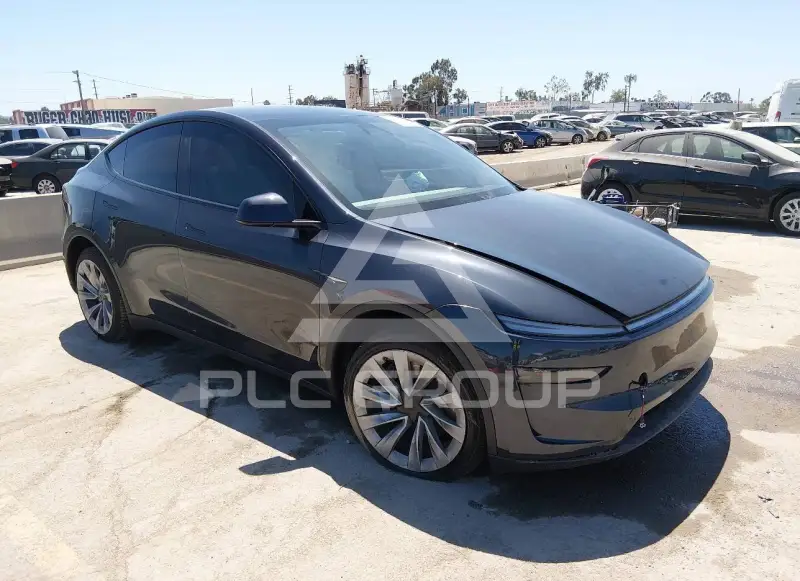 2026 Tesla Model Y фото