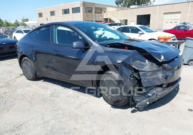 2026 Tesla Model Y photo
