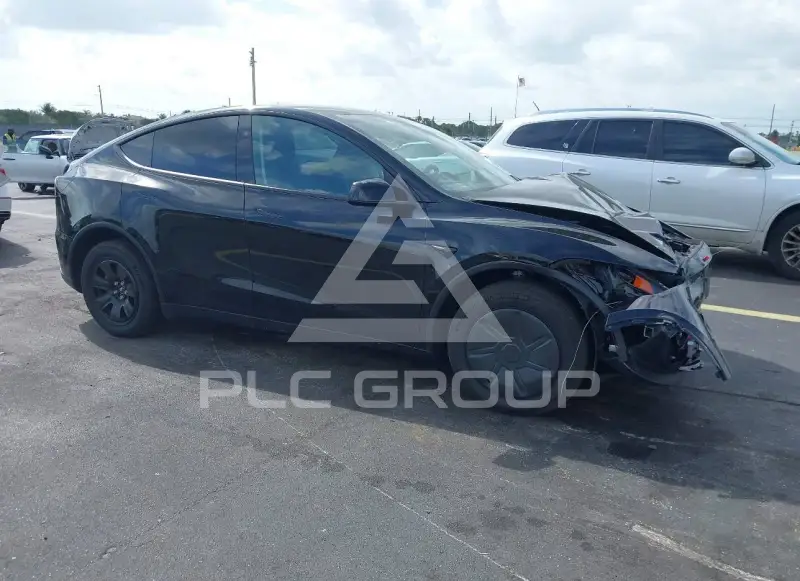 2026 Tesla Model Y фото